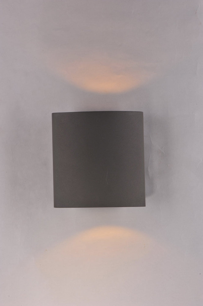 Lightray LED Outdoor Wall Sconce in Architectural Bronze