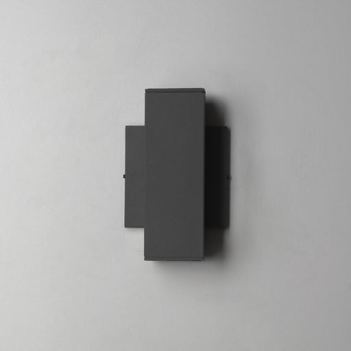Culvert 7.5" LED Outdoor Wall Sconce in Architectural Bronze