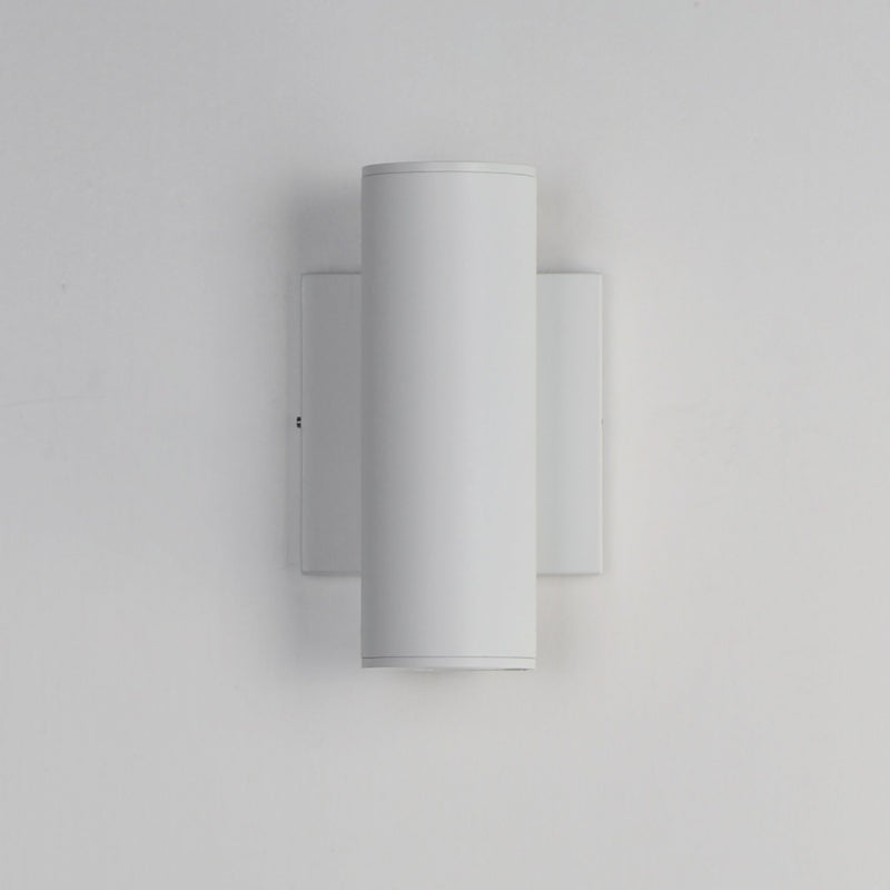 Calibro 7.5" LED Outdoor Wall Sconce in White