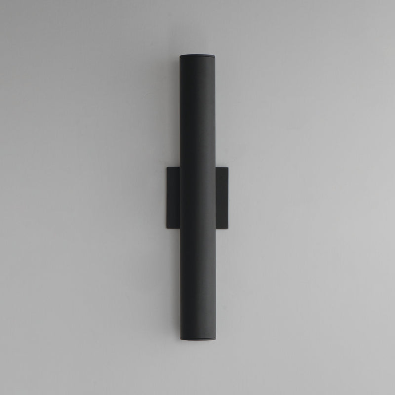 Calibro 20" LED Outdoor Wall Sconce in Black