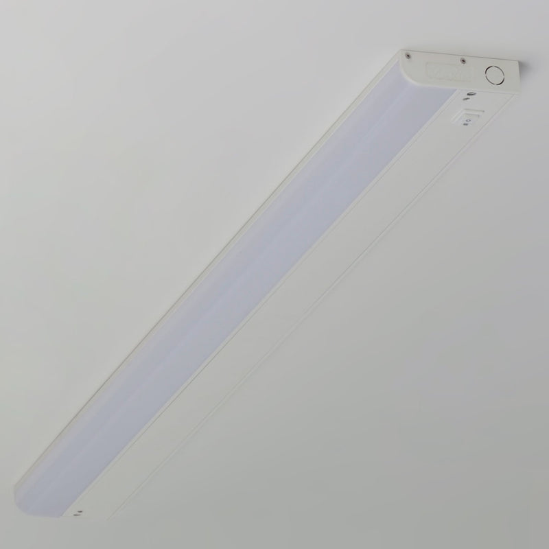 CounterMax 1K 36" LED Under Cabinet Light in White