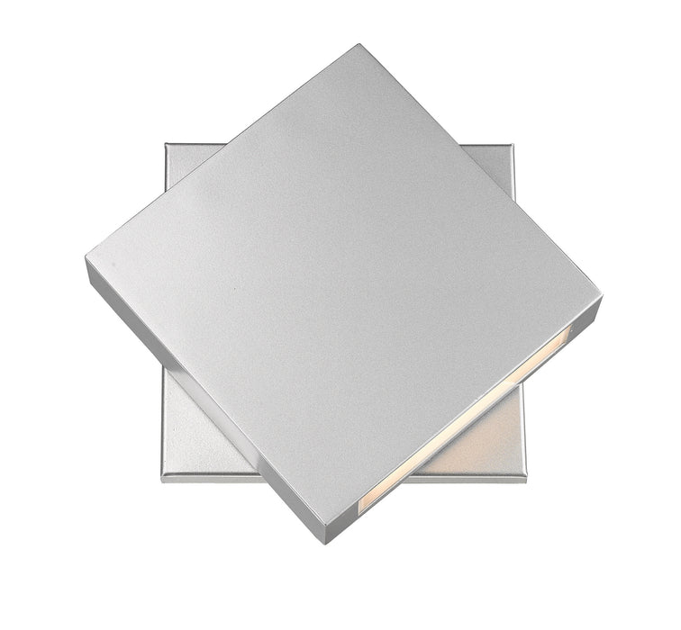Quadrate 1 Light Outdoor Wall Sconce in Silver
