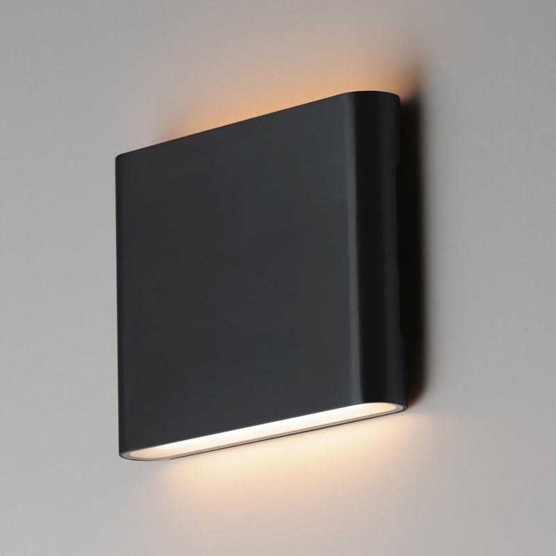 Spartan 7.75" Outdoor Wall Sconce in Black