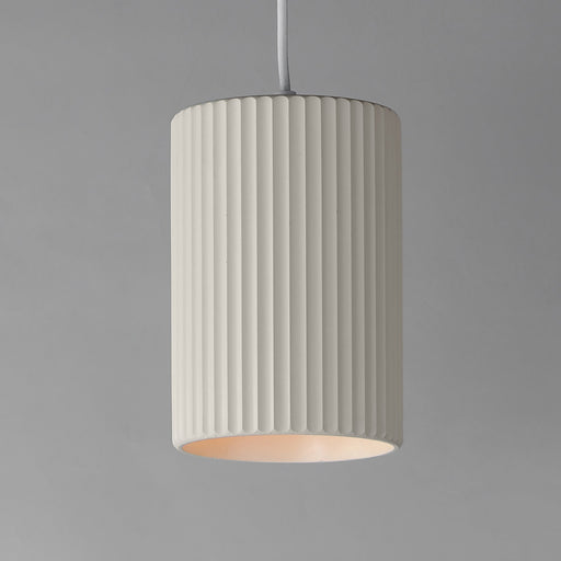 Souffle 8.5" 1-Light Pendant in Chaulk White