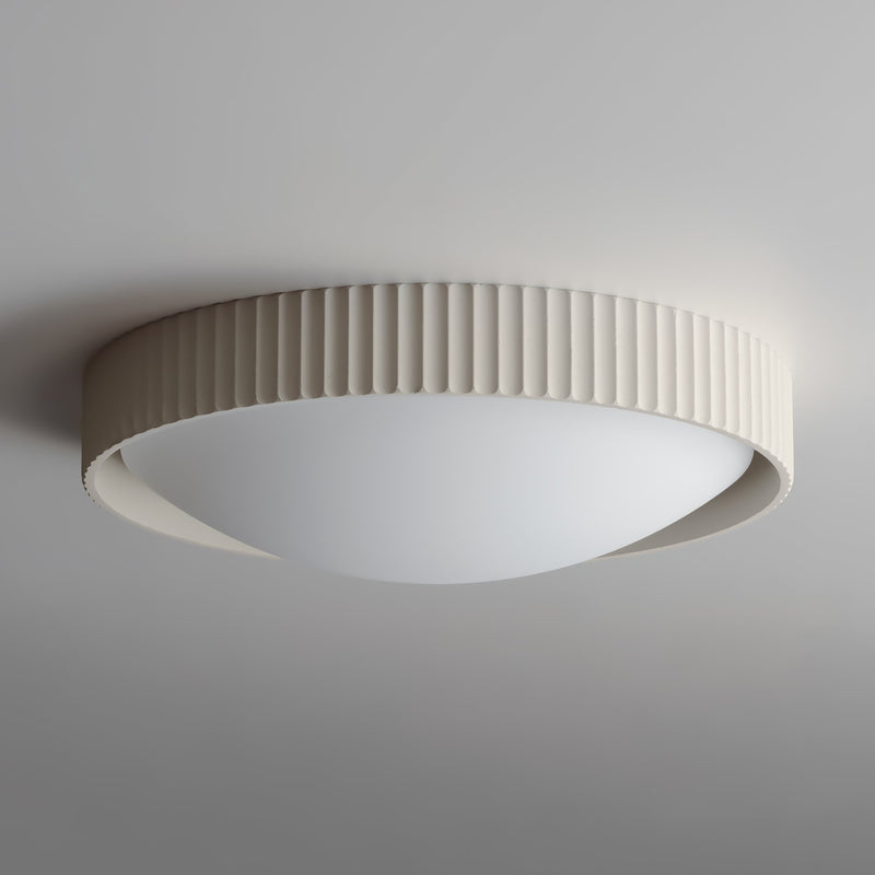 Souffle 18" LED Flush Mount in Chaulk White