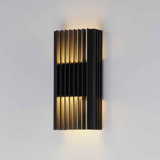 Rampart Medium LED Outdoor Wall Sconce in Black