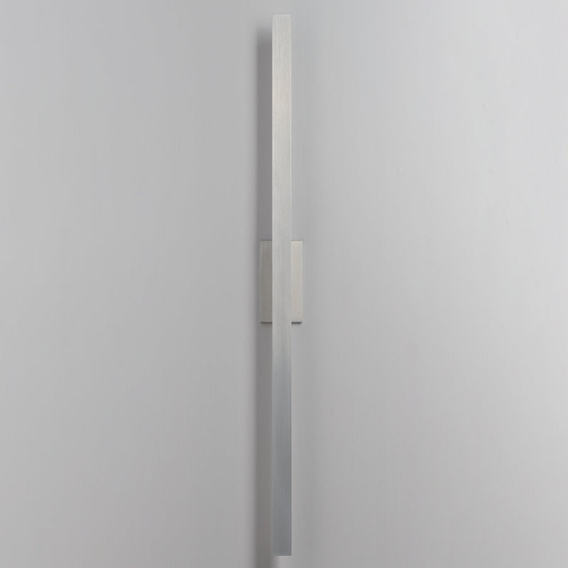 Alumilux Line 5CCT 96" LED Outdoor Wall Sconce in Satin Aluminum