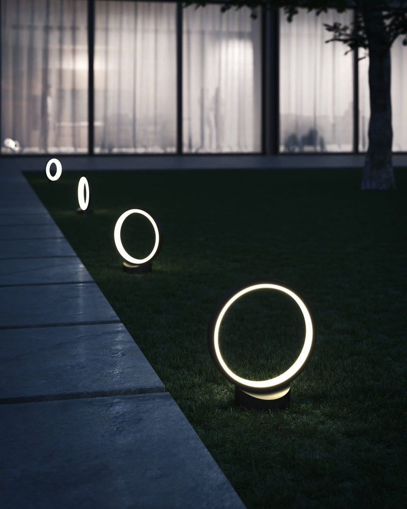 Parc 16" Low Voltage Path Light in Black