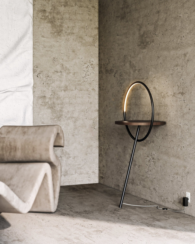 Maya 18" Floor Lamp in Black/Walnut