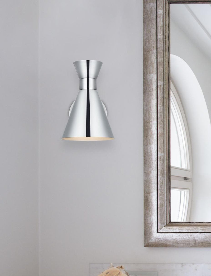 Halycon 8" Bath Sconce in Chrome