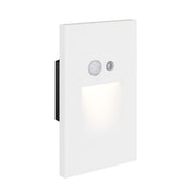 Trace 3" Vertical Step Light in White