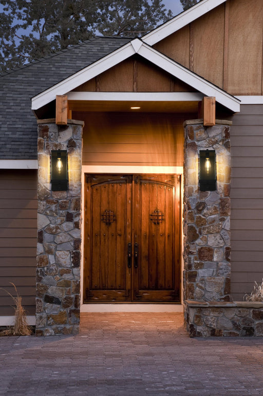 Julien 7" Outdoor Wall Sconce in Black