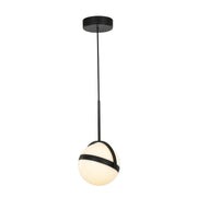 Globo 7" Pendant in Matte Black