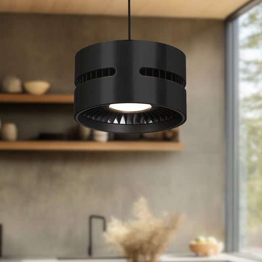 Oxford 5" Pendant in Black