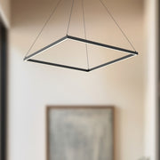 Piazza 32" Pendant in Black