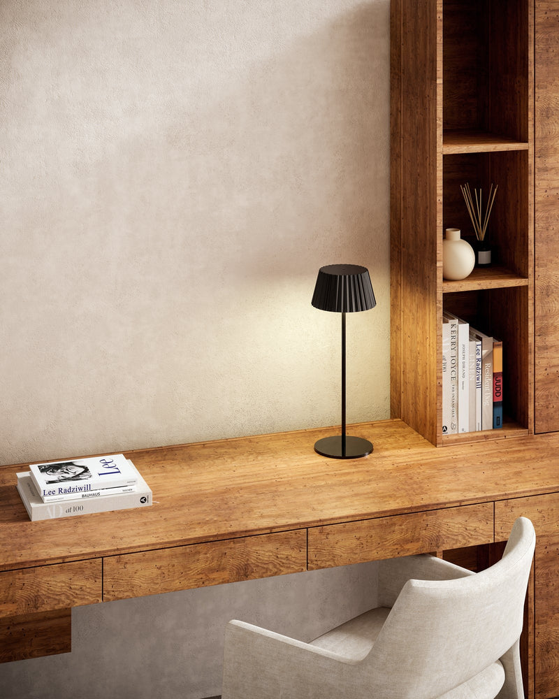Dario 14" Cordless Table Lamp in Black