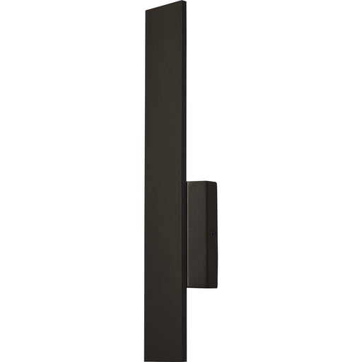 Blade 18 Outdoor Wall Sconce in Bronze