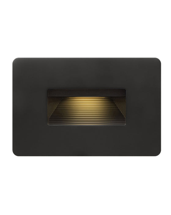 Luna Step Light 120v Horizontal 3000K in Satin Black