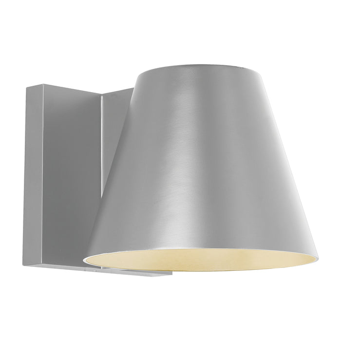Bowman 6" Outdoor Wall Sconce in Silver