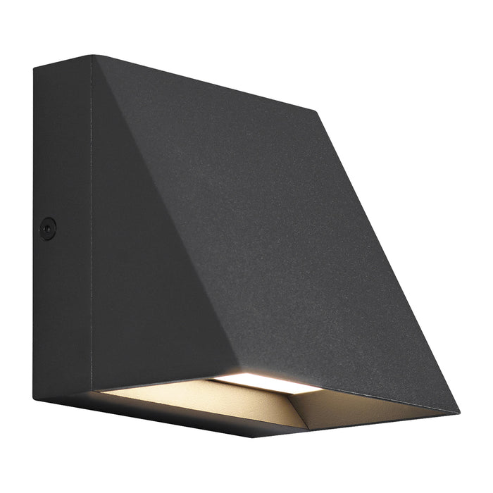 Pitch Single Outdoor Wall Sconce in Black