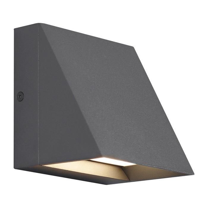 Pitch Single Outdoor Wall Sconce in Charcoal