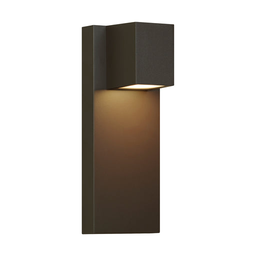 Quadrate Outdoor Wall Sconce in Bronze