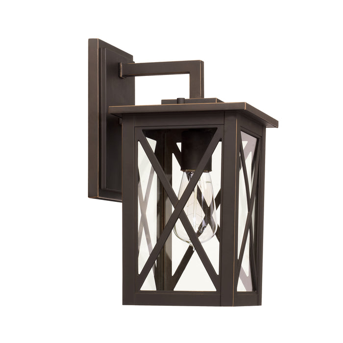 Avondale 1 Light Outdoor Wall Lantern in Oiled Bronze