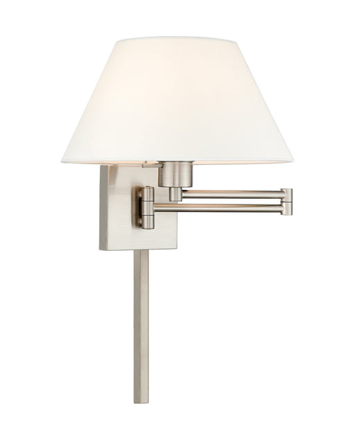 1 Light Swing Arm Wall Lamp in Brushed Nickel